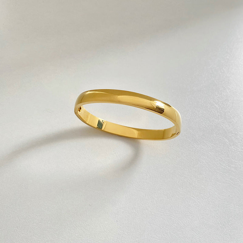 Retro Minimalistic Buckle Simple Bracelet