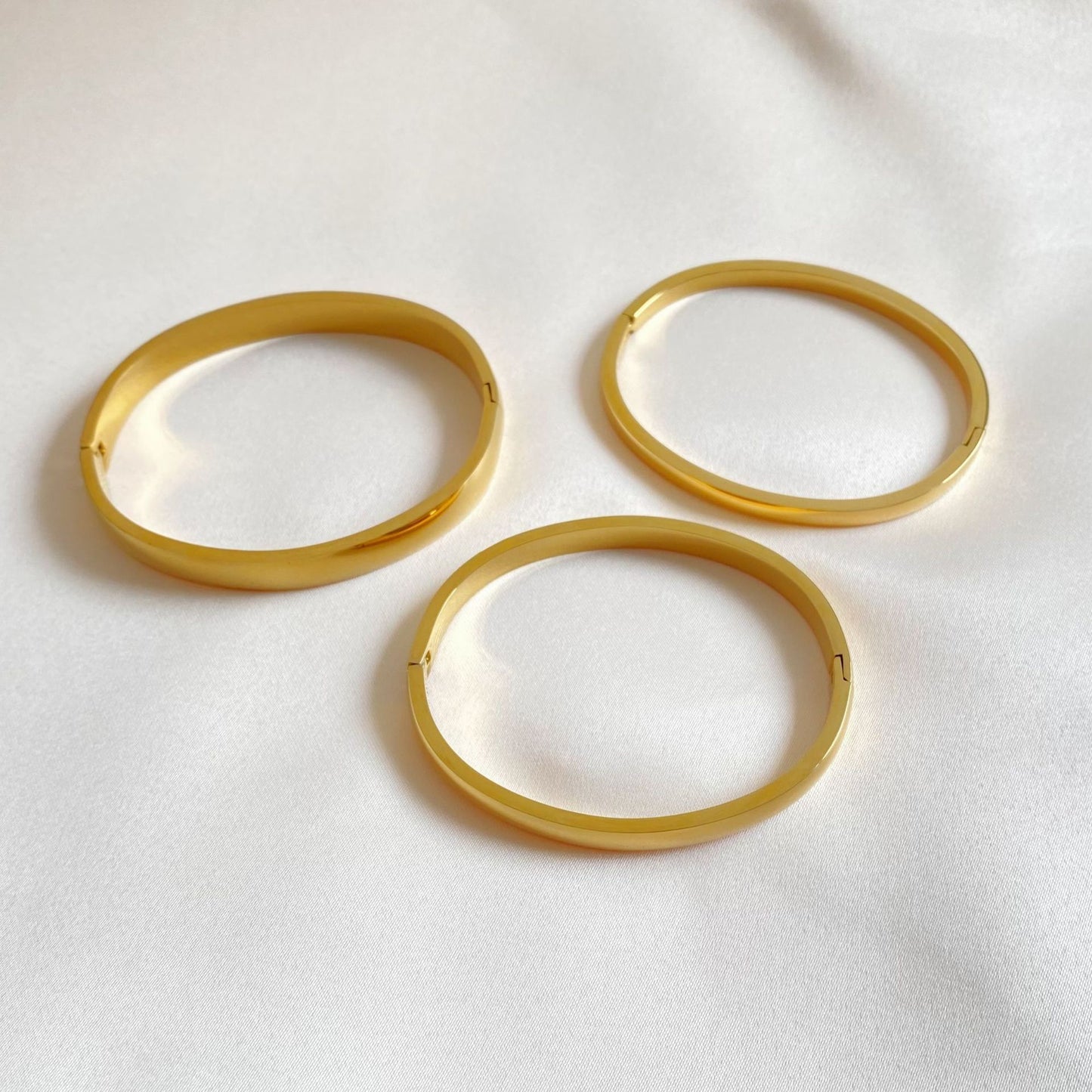 Retro Minimalistic Buckle Simple Bracelet