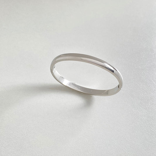 Retro Minimalistic Buckle Simple Bracelet