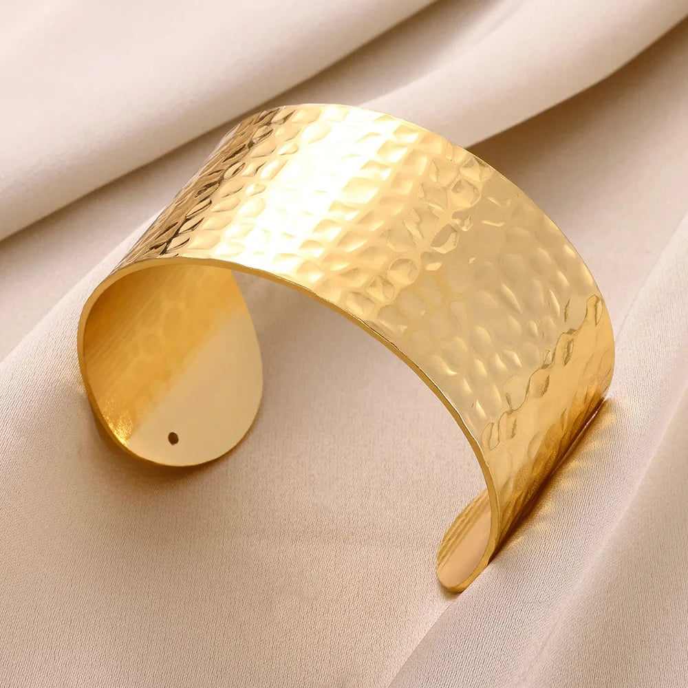 Classic Bump Pattern Openning Bangles