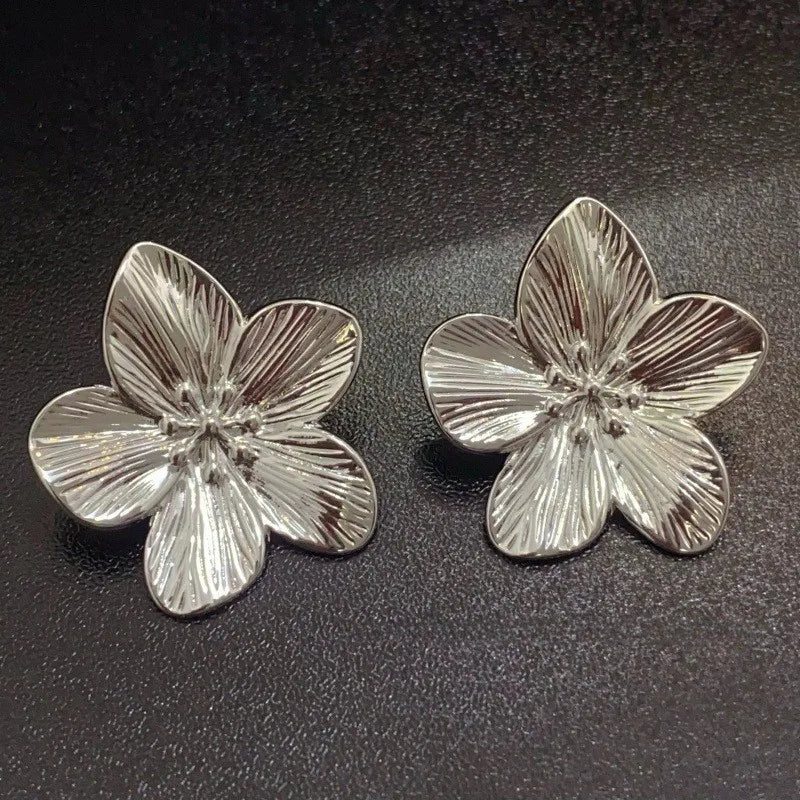 Flower Alloy Retro Style Earrings