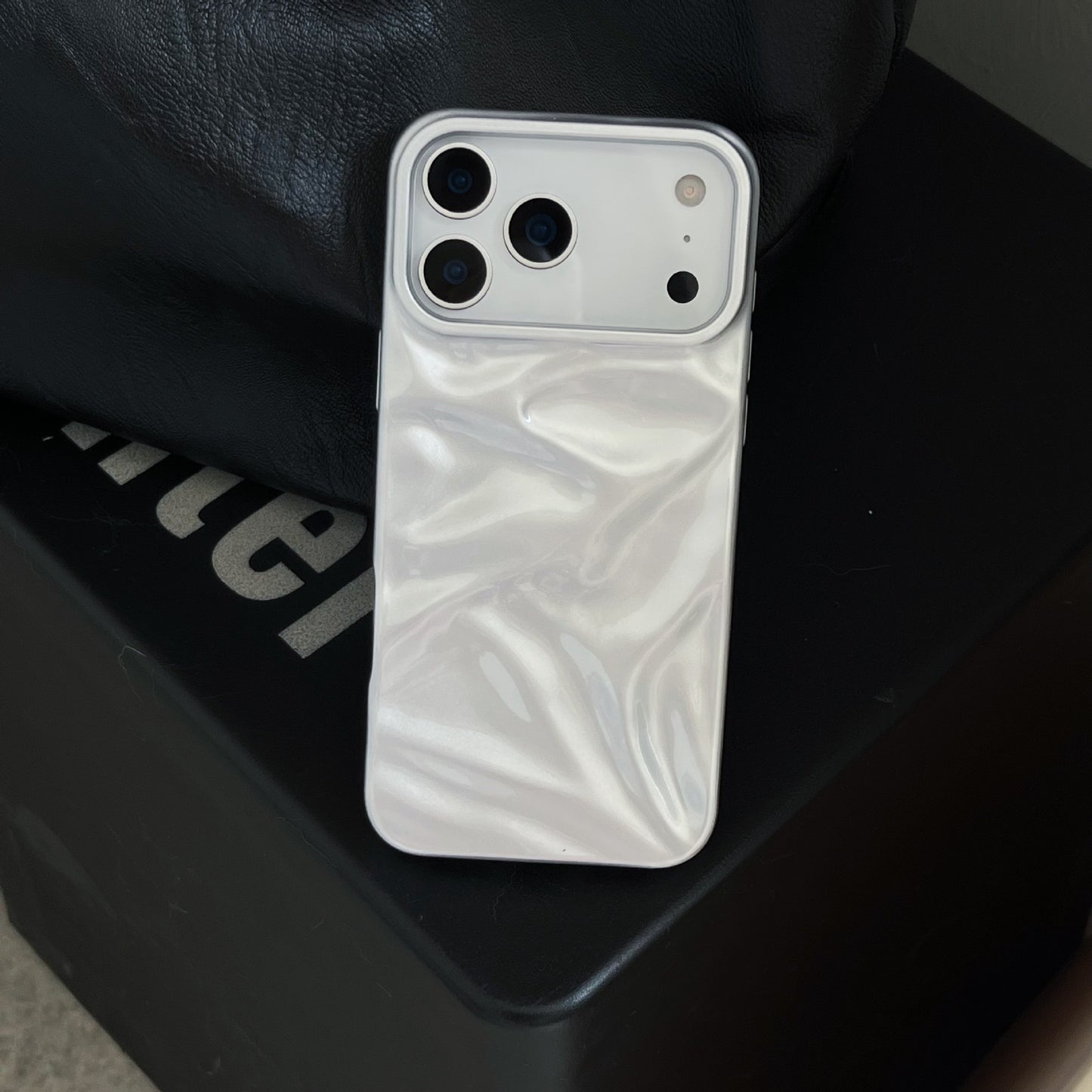 Pleated Pattern Phone Case