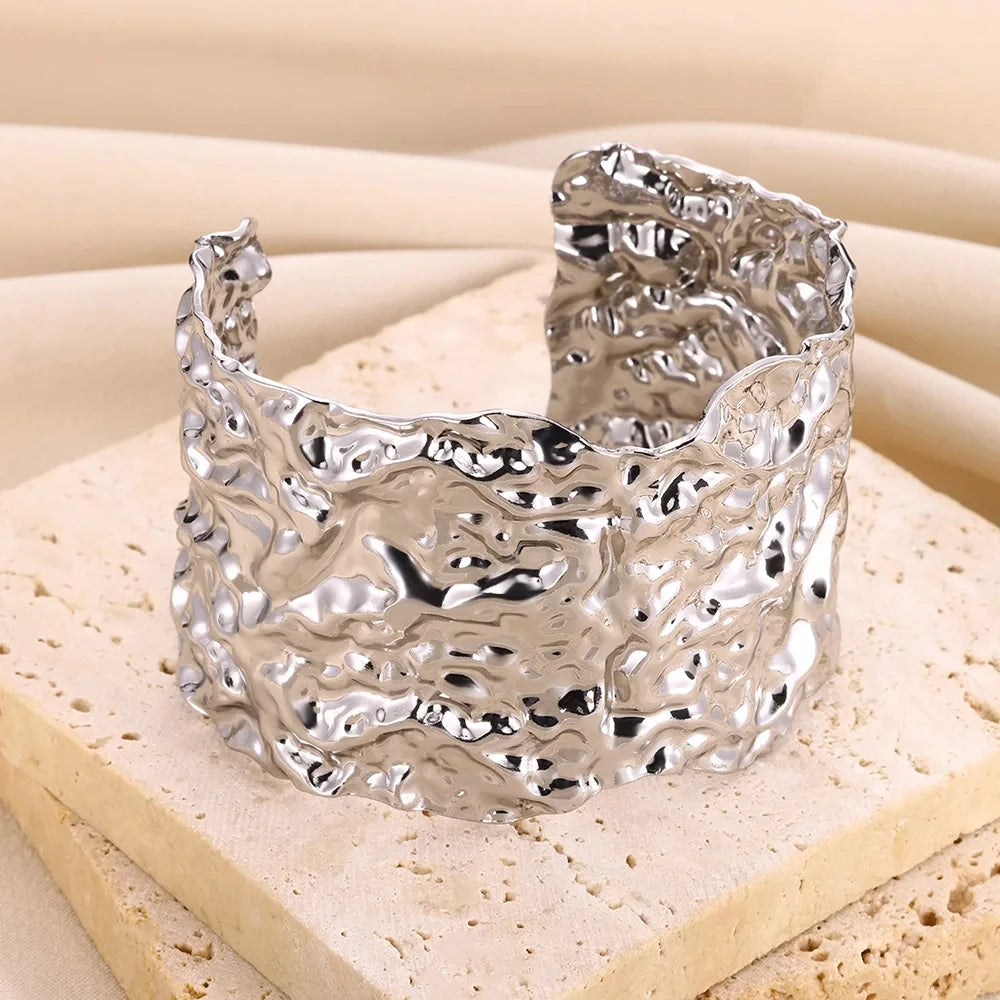 Classic Bump Pattern Openning Bangles