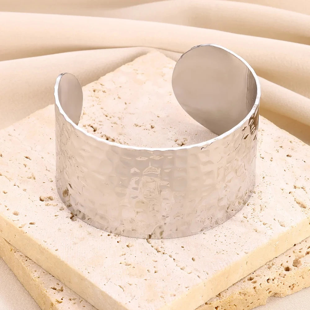 Classic Bump Pattern Openning Bangles