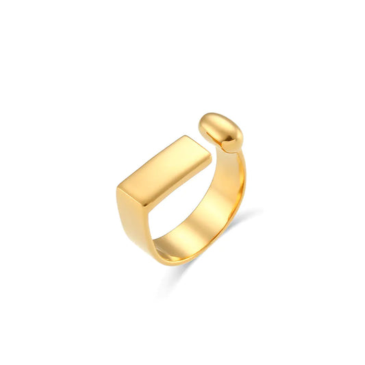 Cadenza Gold Ring