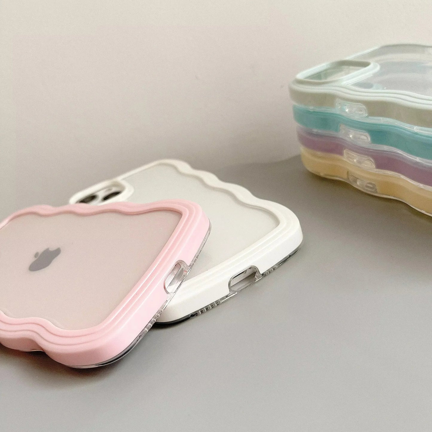 Transparent Curly Wave Case for iPhone